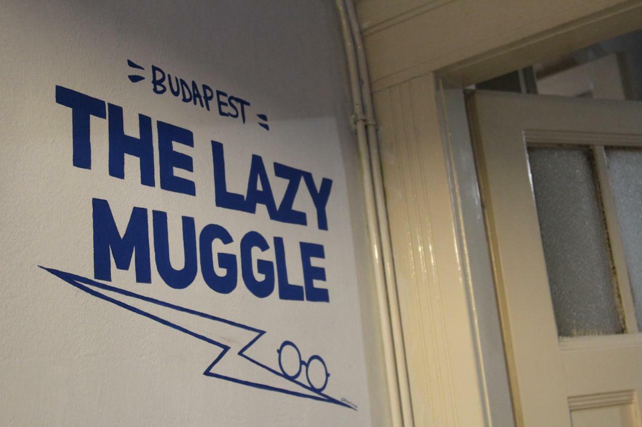 The Lazy Muggle Hostel Budapeste Exterior foto